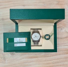 Rolex Sky Dweller full set bianco