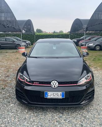 Volkswagen Golf GTI PERFORMANCE 2.0 TSI DSG