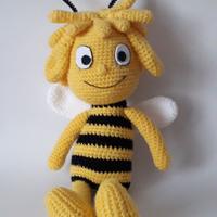 Ape Maia pupazzo amigurumi .