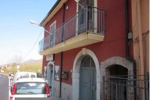 Appartamento, locale, cantine e box a Monteforte