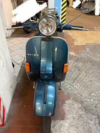 Vespa P200E