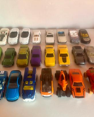 Lotto 25 Hot Wheels/Mattel Die-Cast