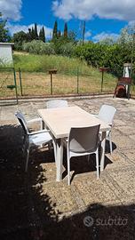 TAVOLO DA ESTERNO CON POLTRONCINE