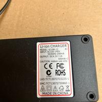 Caricabatterie per batterie al litio AA