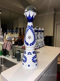 Claze azul bottiglia vuota