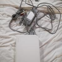 Nintendo Wii+2 telecomandi, 2 volanti e 2 nunchak