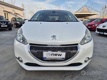 Peugeot 208 1.4 HDi 68 CV 5 porte Allure TETTO PAN