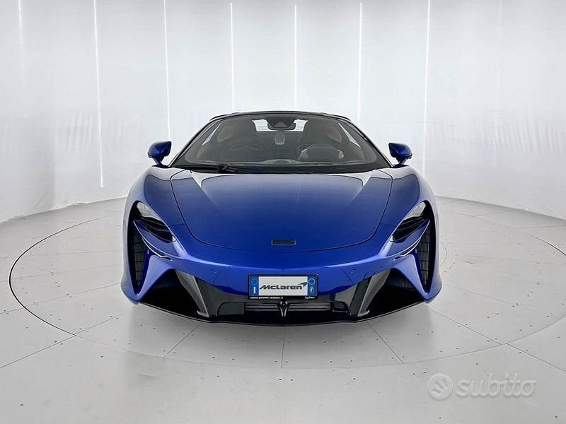 Mclaren Artura 2026 photo 2