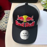 Cappello red bull