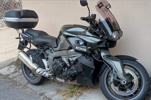 Bmw 1300cc 2010 full optional