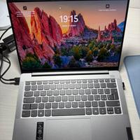 Lenovo IdeaPad Slim 5 Core 7 Ultra 16/1TB 14" OLED