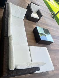 Salotto da esterno+tavolino+poltrona+chaiselongue