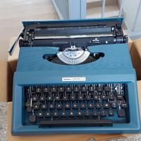 Macchina da scrivere Compact 81 vintage