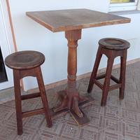Tavolo bar con sgabelli in legno massello