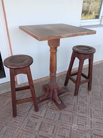 Tavolo bar con sgabelli in legno massello