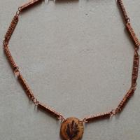 Collane etniche e braccisletti