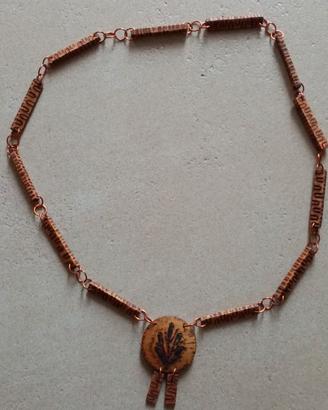 Collane etniche e braccisletti