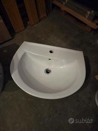 Lavabo in ceramica