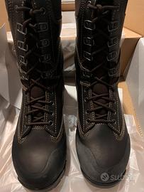 Anfibi tipo militare