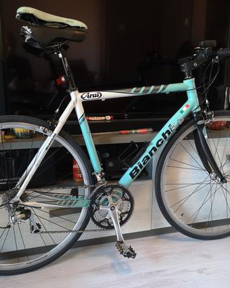 bici bianchi da corsa