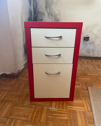 Cassettiera bicolore con tre cassetti