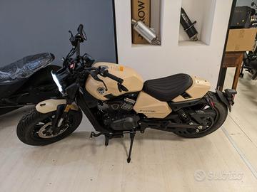 Benelli Leoncino BOBBER 400