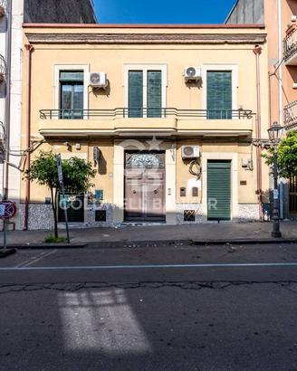 Locale commerciale - Aci Catena