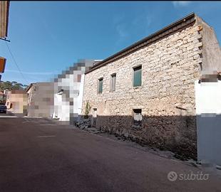 Immobile da ristrutturare a Monti (SS)