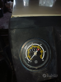 Trattore cingolato Lamborghini 674/70