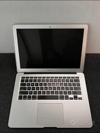 Macbook Air 13" 2017 128GB 8GB RAM I5