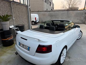 AUDI A4 S-LINE CABRIO 2.0 TDI 6MARCE MANUALE