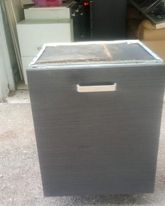 lavastoviglie Ariston 