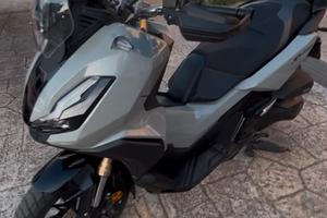 HONDA ADV 350