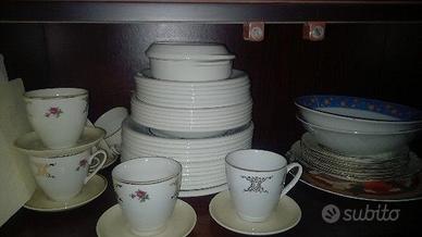 SERVIZIO DI PIATTI ECC ECC COMPLETO ANNO 1974