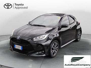 Toyota Yaris Hybrid Lounge MY22