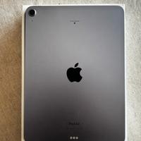iPad Air 5 (Chip M1) + Tastiera, Cover, Valigetta