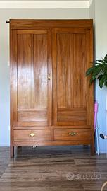 Armadio dispensa antico