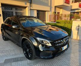 Mercedes-Benz GLA 200 d Automatic Premium NIG...