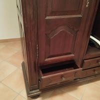 Armadio tre ante con cassetti