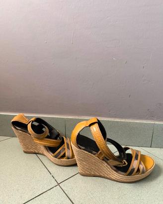Zeppe burberry usate due volte 37