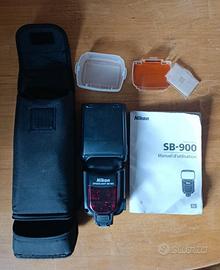 Nikon SB 900