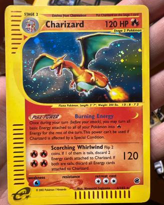 Pokemon Charizard anno 2002, rara segreta