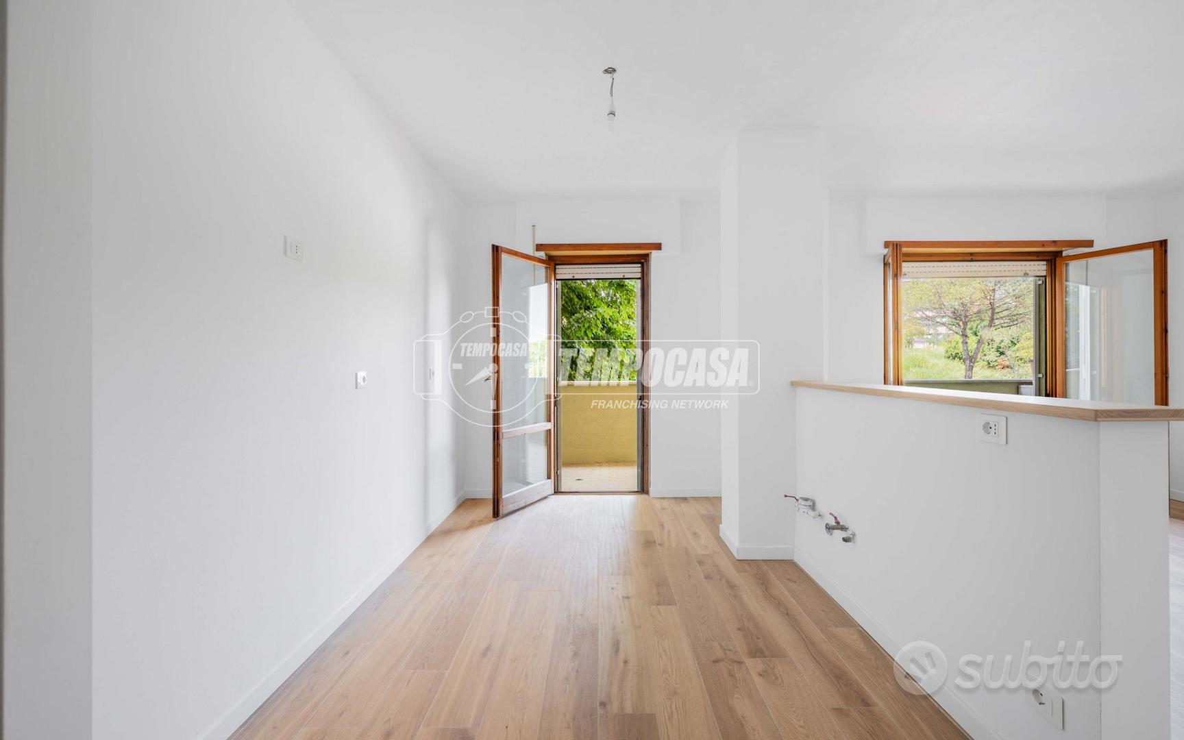 Apartment in Roma, Torrino, Municipio Roma IX - Altro