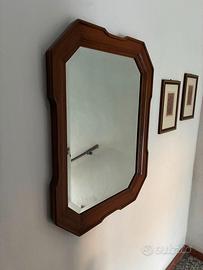 Specchio vintage cornice tono noce 82×63,5 cm