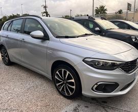 FIAT Tipo 1.3 Mjt S&S SW Lounge