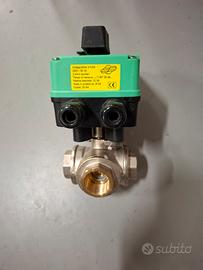 comparato  servomotore compact pilot