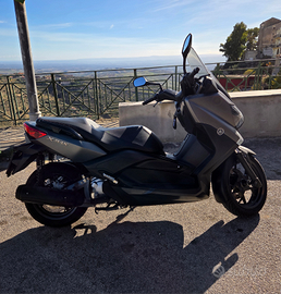 Yamaha Xmax