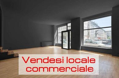 Immobile di 1200 m² con 1 locale a Reggio Emilia