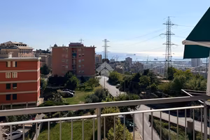 3 LOCALI A GENOVA