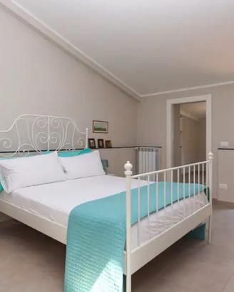 Struttura letto e materasso alla francese